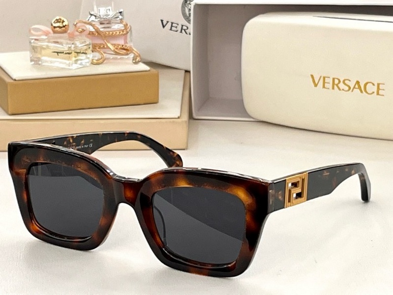 Versace Sunglasses 40